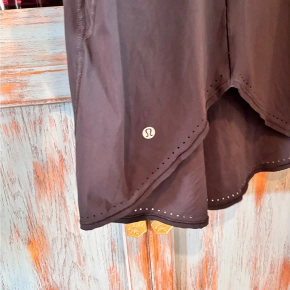 Lulu black tank size 6 - Picture 4 of 7